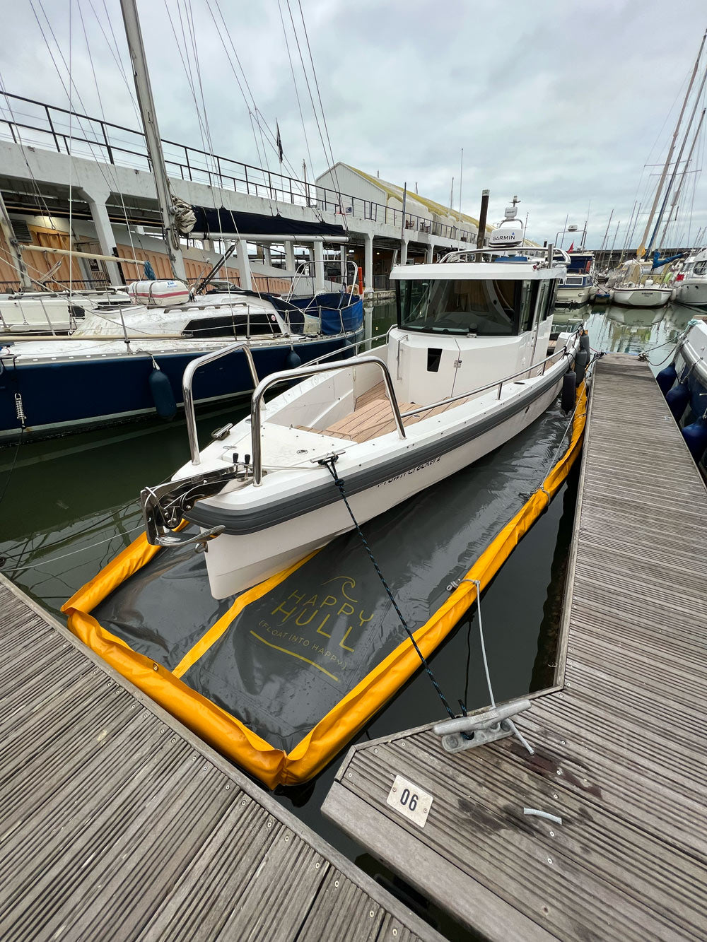 Happy Hull PRO Dock Boat Hull Protector LRG